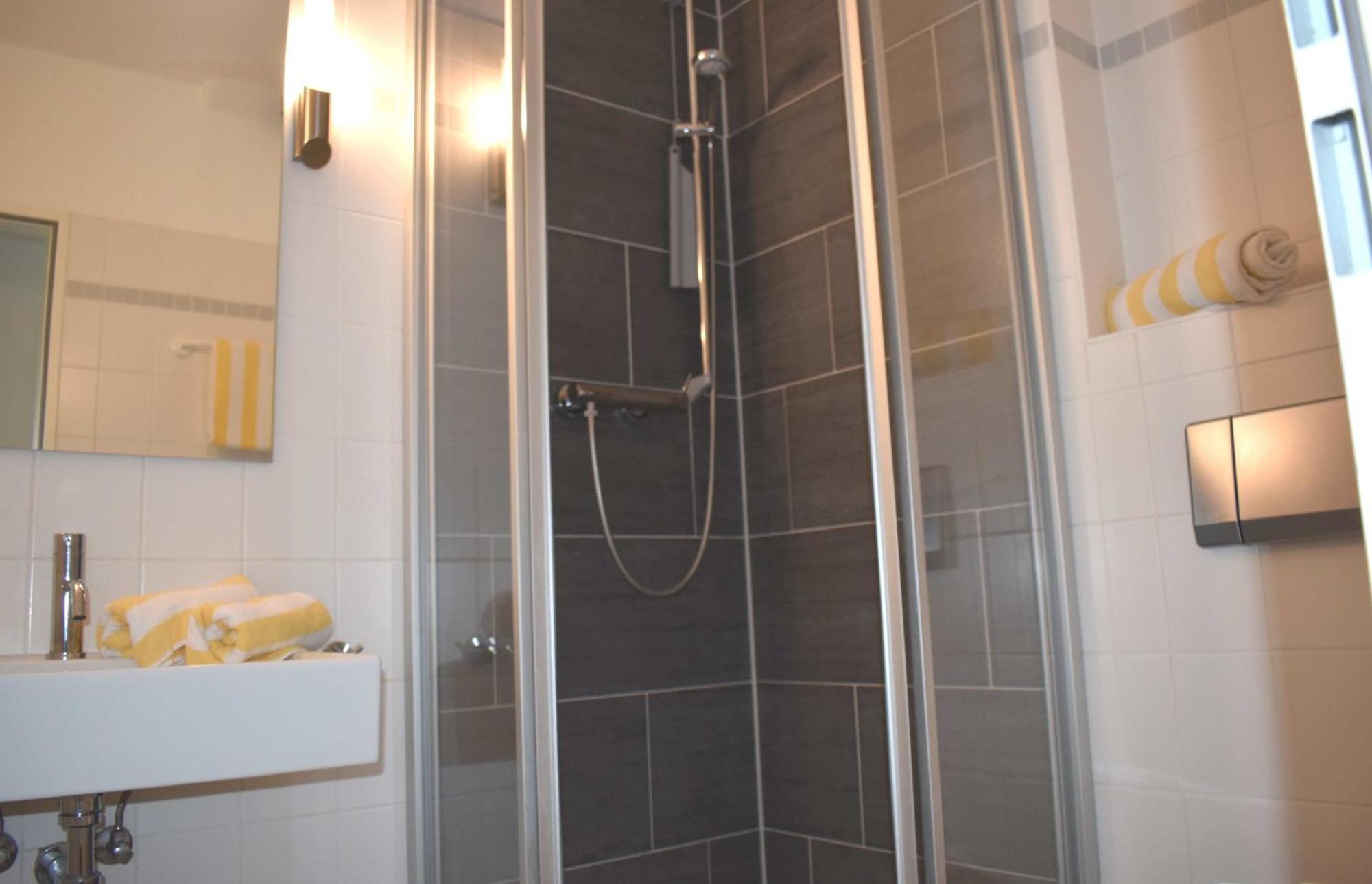 Resi I2 Apartment Prerow Luaran gambar