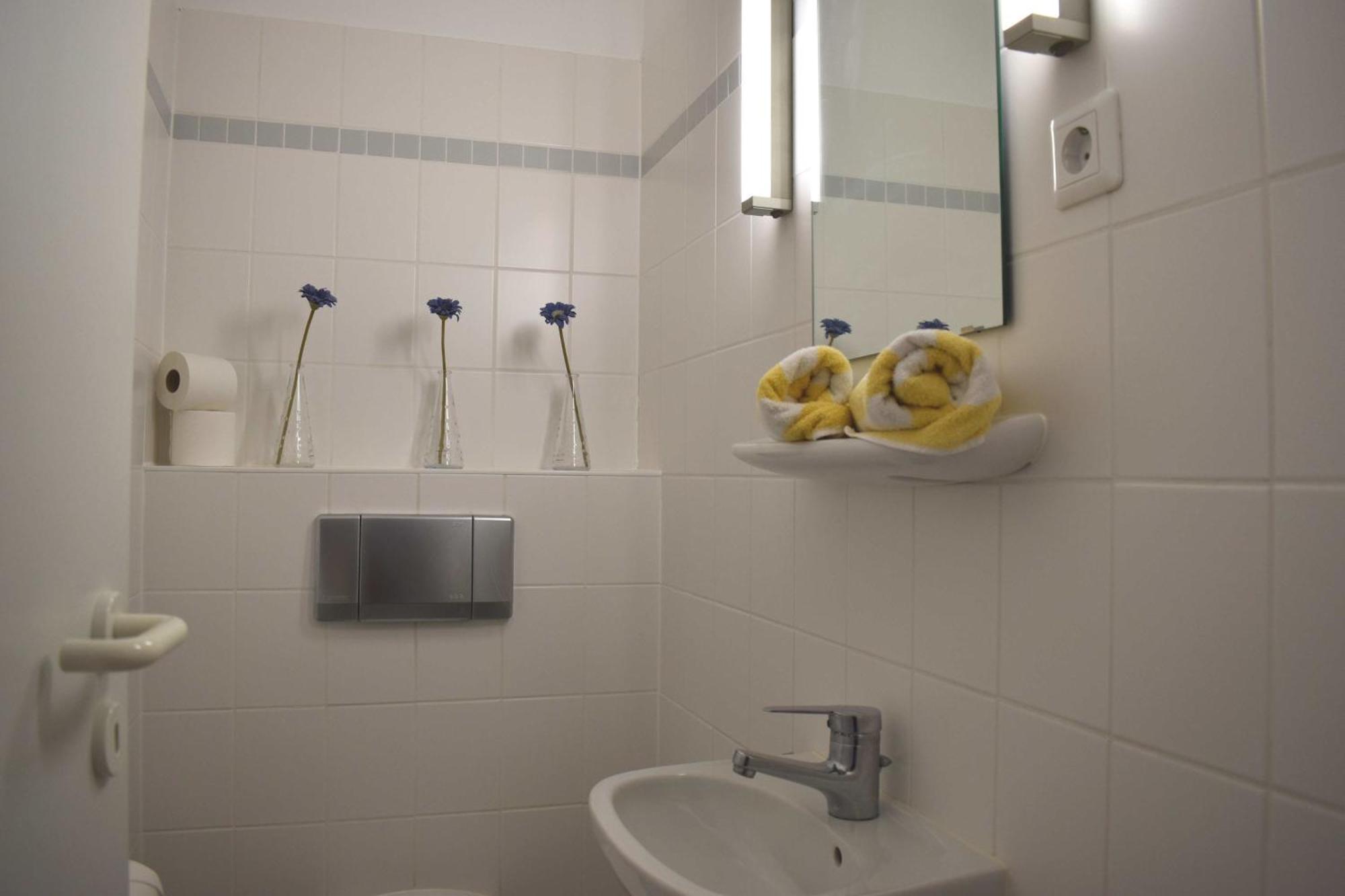 Resi I2 Apartment Prerow Luaran gambar